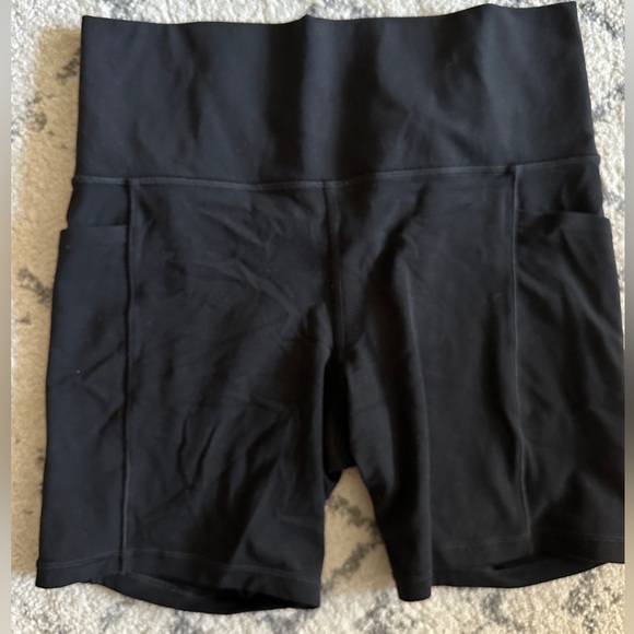 Athleta SALUTATION STASH HIGH RISE 7 SHORT - Picture 2 of 6